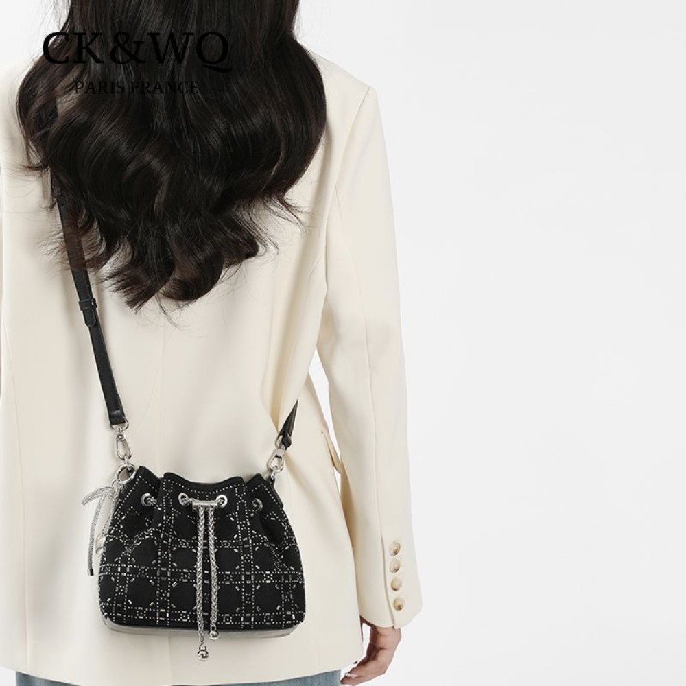 CK&WQ Borsa a secchiello con c - Women Bags Ck recensione e prezzo