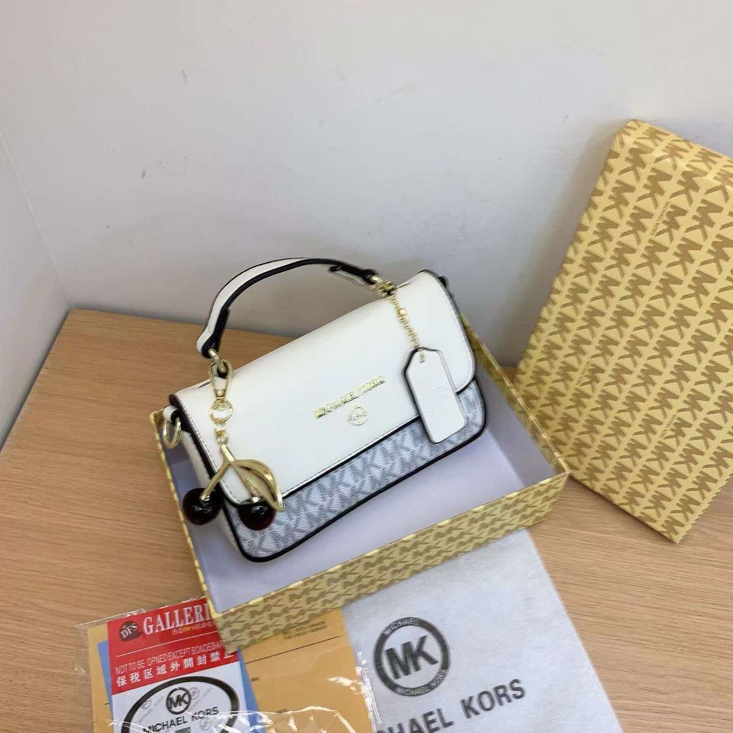 Nuova Borsa a Spalla di Lusso  - Women'S Bags Of Michael Kors recensione e prezzo