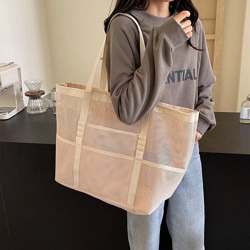 Borsa portaoggetti per trucco  - Mesh Net Bag recensione e prezzo