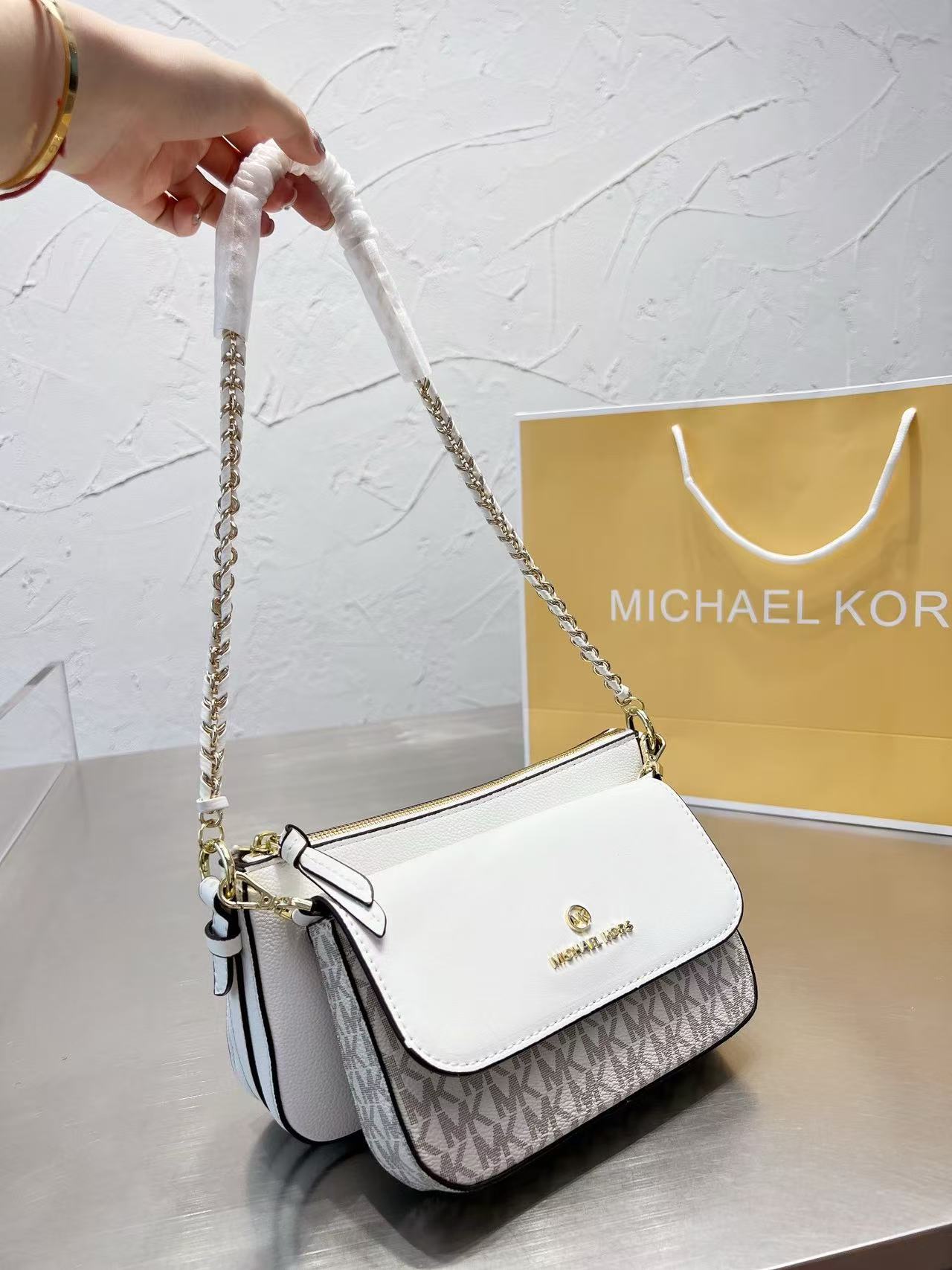 Nuova Borsa a Spalla e a Traco - Women'S Bags Of Michael Kors recensione e prezzo